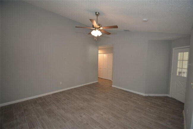 Building Photo - 107 Brunswick Ln