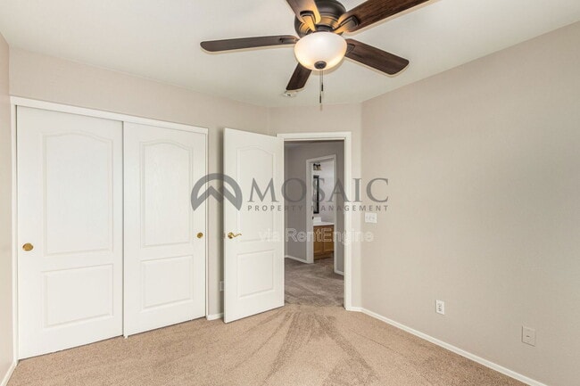 Building Photo - 2737 E La Costa Dr