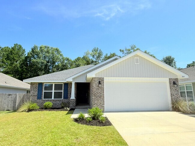 Primary Photo - Modern 3 Bed/2 Bath - Prime Location