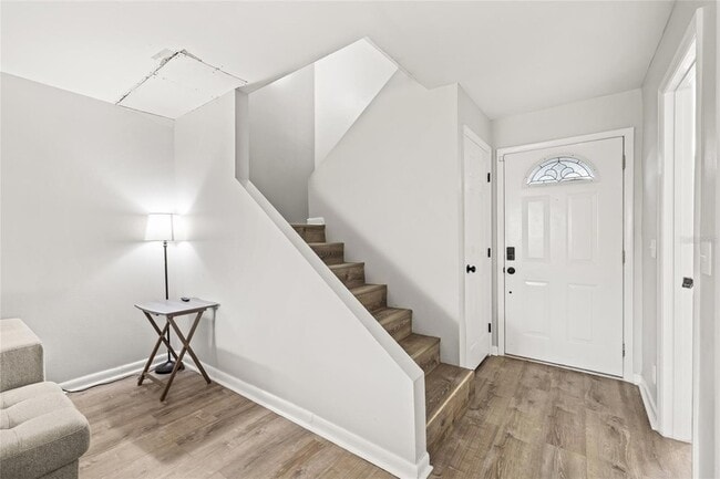 Building Photo - 3267 39th St S