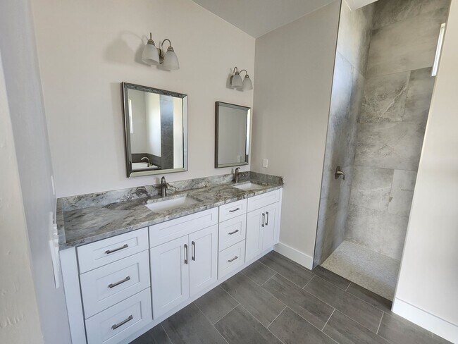 Building Photo - Beautiful New Construction 4BR/ 2BA In Cap...
