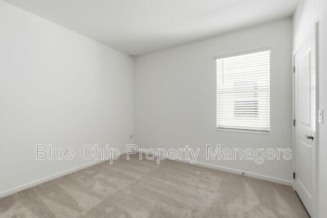 Building Photo - 211 Ballo Dr