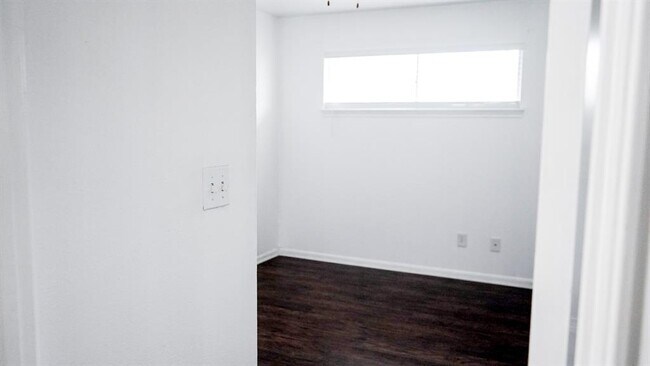 Building Photo - 6708 Biggs Ct