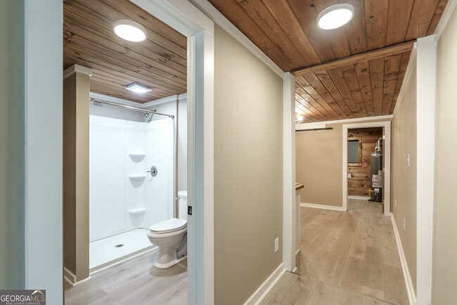 Building Photo - 1121 Prospect Rd