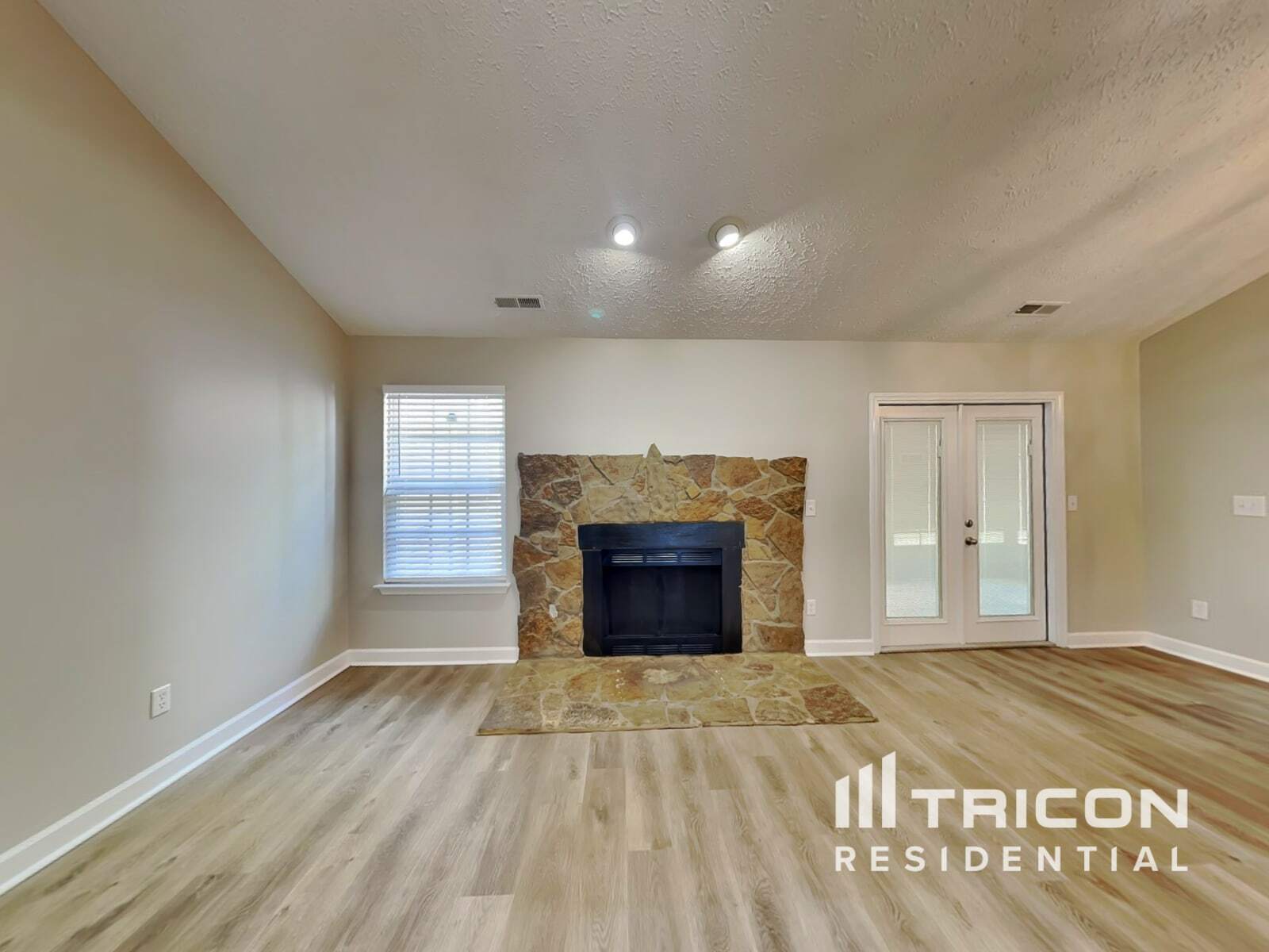 Building Photo - 141 Willowleaf Ln