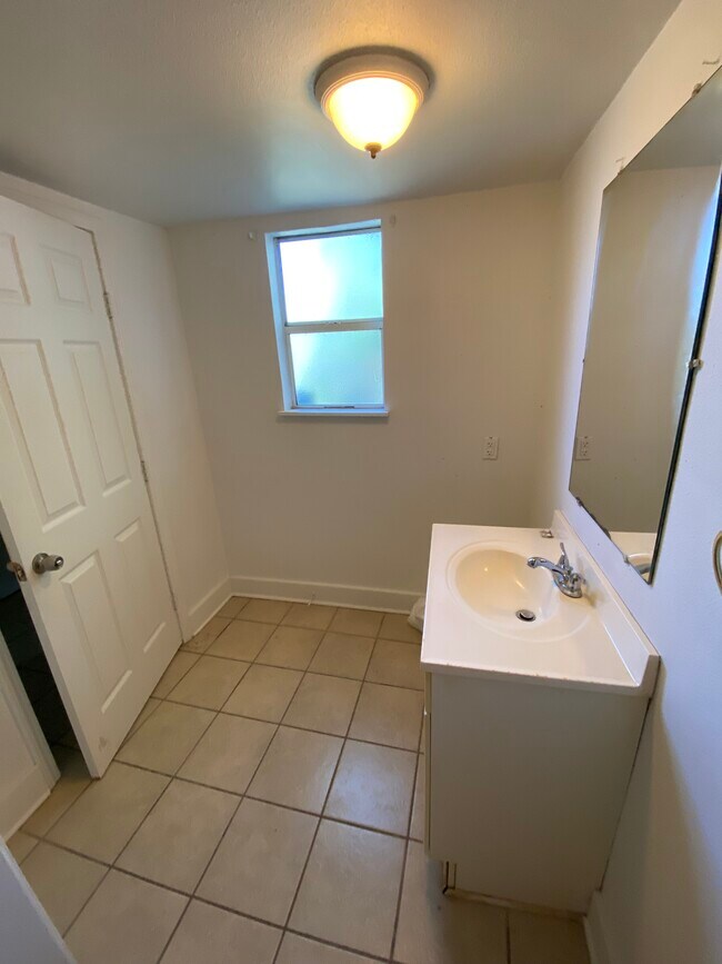 Building Photo - 7435 Garfield St