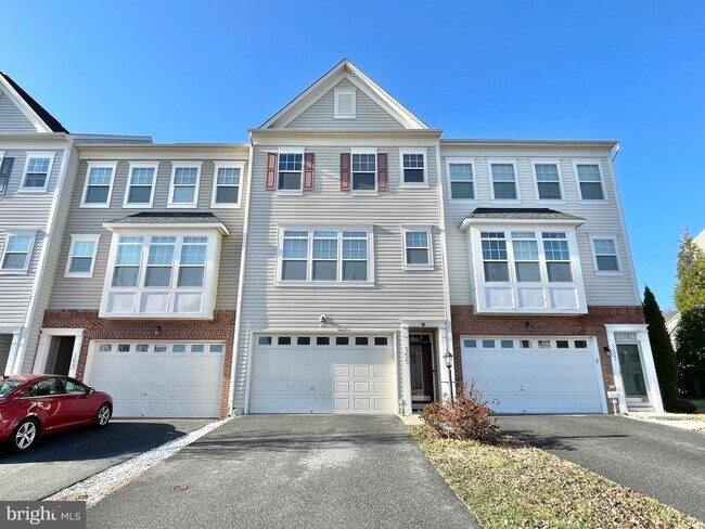 Building Photo - 155 Short Branch Rd