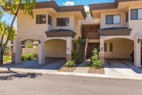 Building Photo - 3235 E Camelback Rd