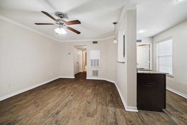 Building Photo - 1222 Heights Blvd