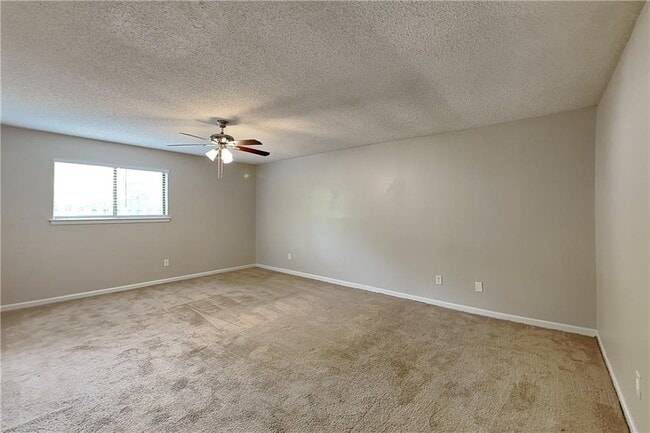 Building Photo - 2330 Post Creek Ct