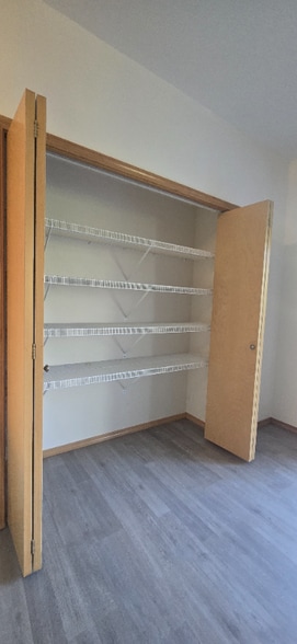 Building Photo - 4020 Shelby Rd