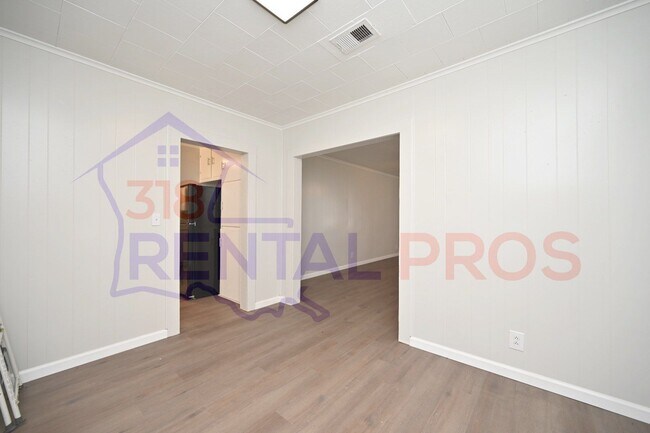 Building Photo - 722 Highway 3061