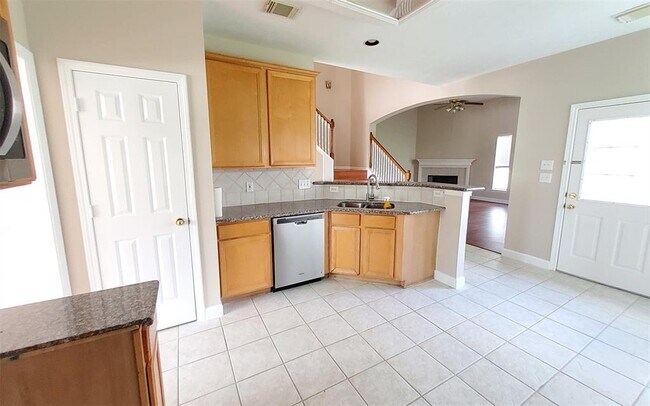 Building Photo - 2707 Sun Beam Ct