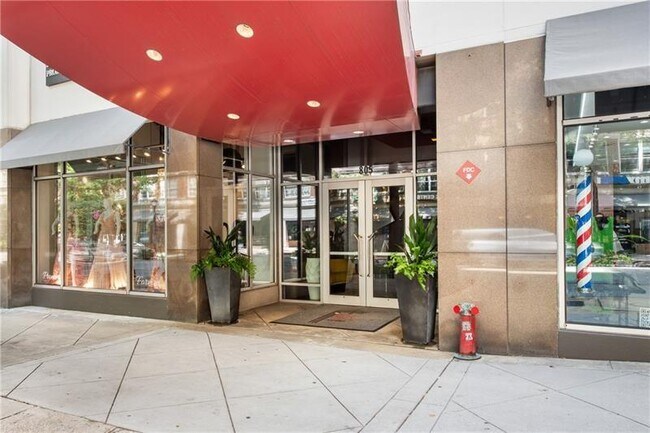 Building Photo - 805 Peachtree St NE