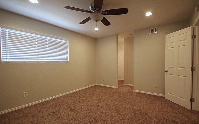 Building Photo - Spacious 3-Bedroom Townhome with Garage and Assigned Parking in San Ysidro