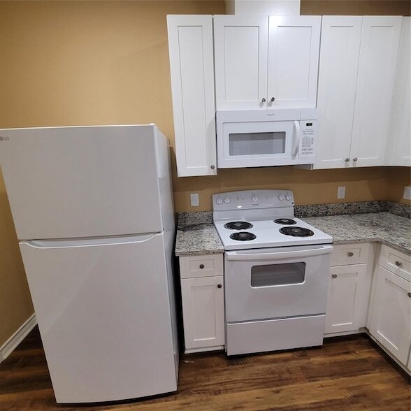 Building Photo - 2107 24th St N