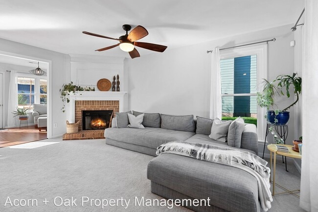 Building Photo - 4 br, 2.5 bath House - 5 Beech Slope Way