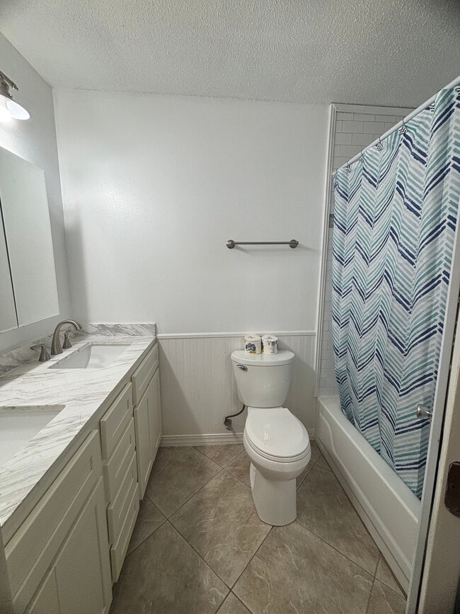 Building Photo - 262 Highpoint Dr