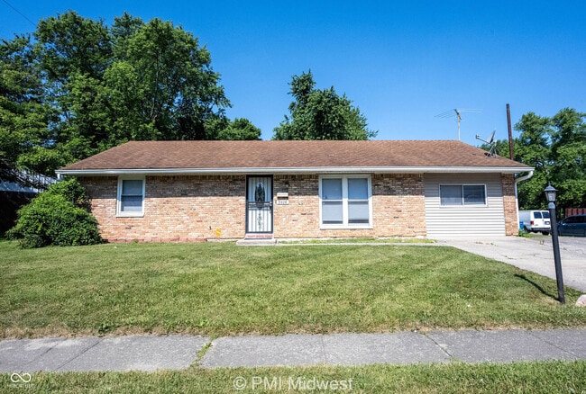 Building Photo - 3926 Malibu Dr