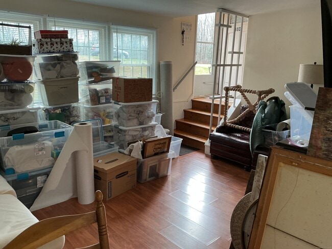 Building Photo - 38 Garden Ln