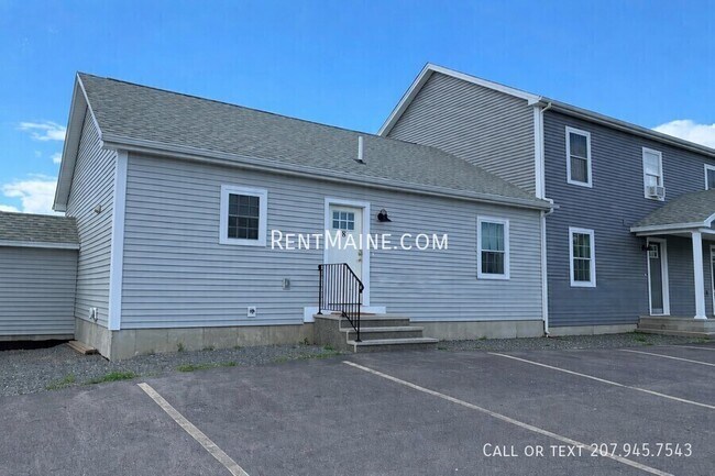 Building Photo - 110 Rocky Rdg Dr