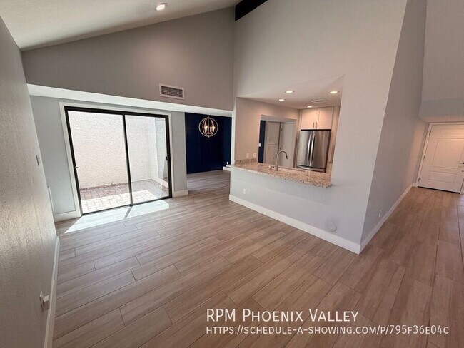 Building Photo - 7826 E San Miguel Ave
