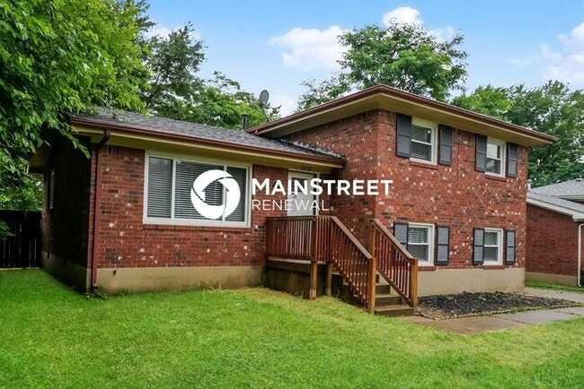 Building Photo - 3 Bedroom Pet-Friendly Home in Jeffersonville, IN with Main Street Renewal