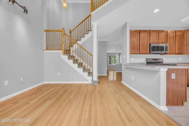 Building Photo - 10 Deepwater Cir