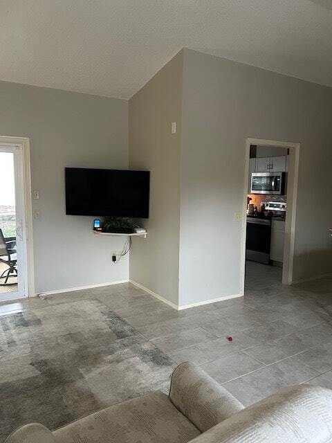 Building Photo - 1005 Goshen Rd