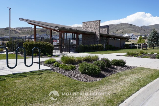 Building Photo - 14638 S Quiet Glen Dr