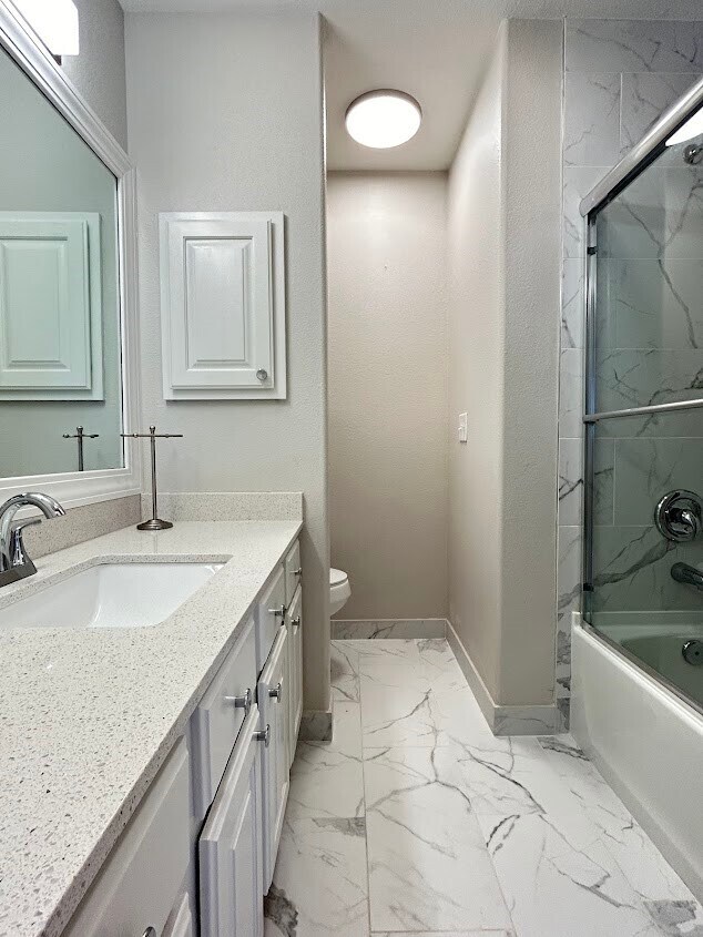 Building Photo - 12 Valley View Cir