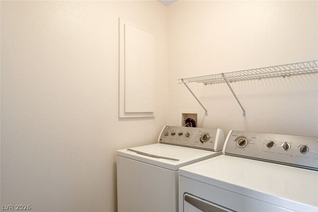 Building Photo - 9346 Horse Canyon Dr
