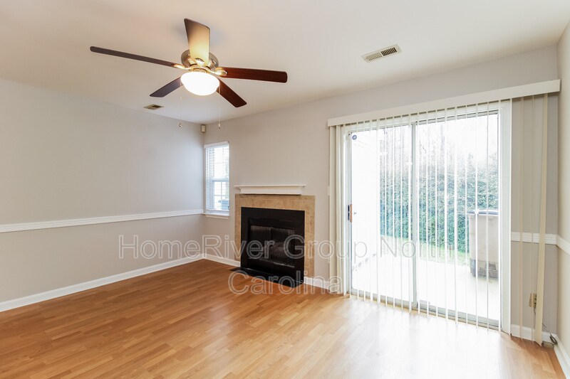 Building Photo - 3719 Winborne Ln
