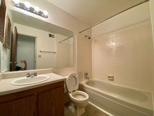 Building Photo - 2 Bed 2 Bath Condo in Denver Near Windsor Lake! Available NOW!