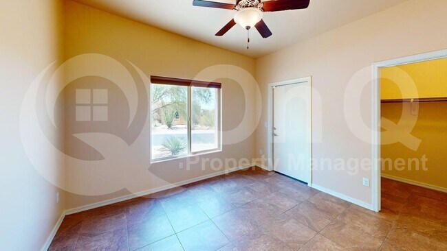 Building Photo - 9398 E Desert Milkweed Ct