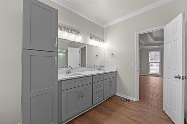 Building Photo - 6015 Canaan Woods Dr SW