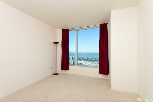 Building Photo - 301 Main St