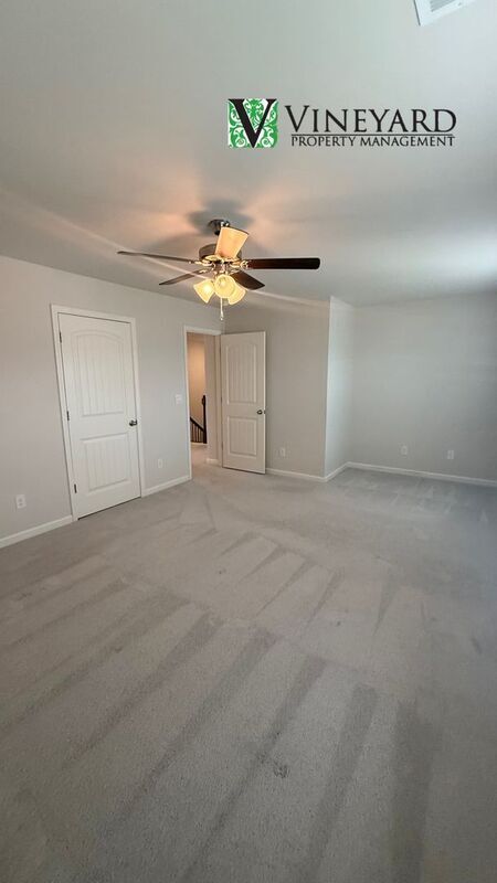 Building Photo - 5295 Blue Mountain Ln