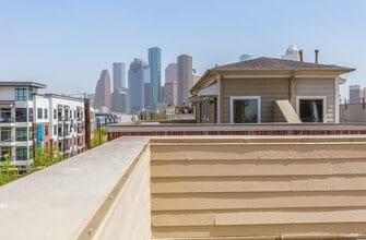 Building Photo - 1607 W Dallas St