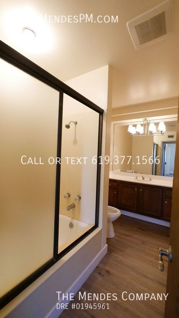 Building Photo - College Rental on 54th St.