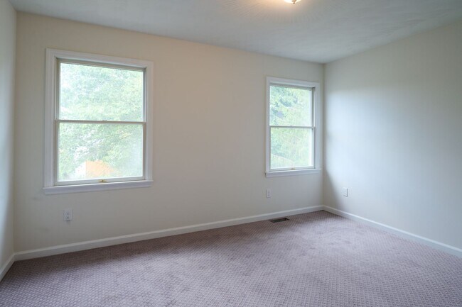 Building Photo - 3017 Fairchild Ln
