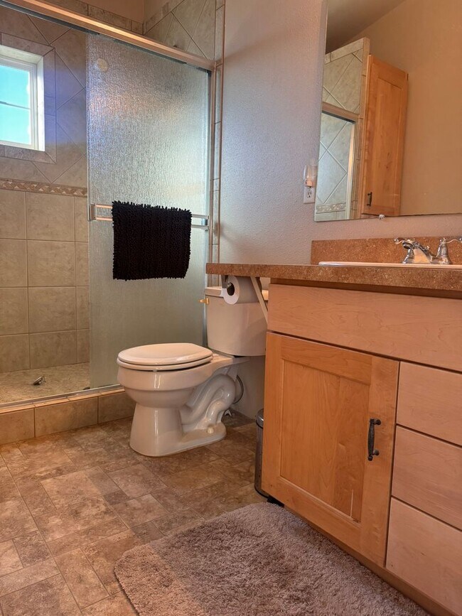 Building Photo - GORGEOUS BAY VIEWS! FULLY FURNISHED! LINEN AND HOUSKEEPING SERVICES INCLUDED!