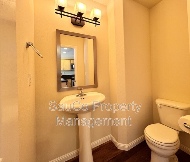 Building Photo - 2858 SW Tranquility Terrace