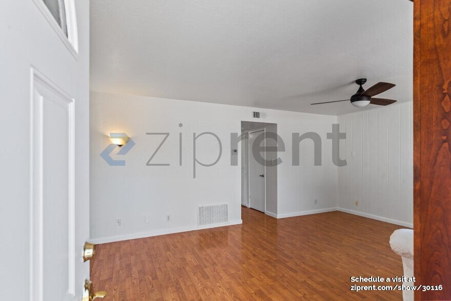 Building Photo - 2257 Goldcrest Cir