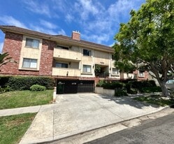 Building Photo - 11819 Kiowa Ave