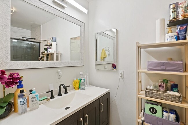 Building Photo - 1286 Waxwing Ln