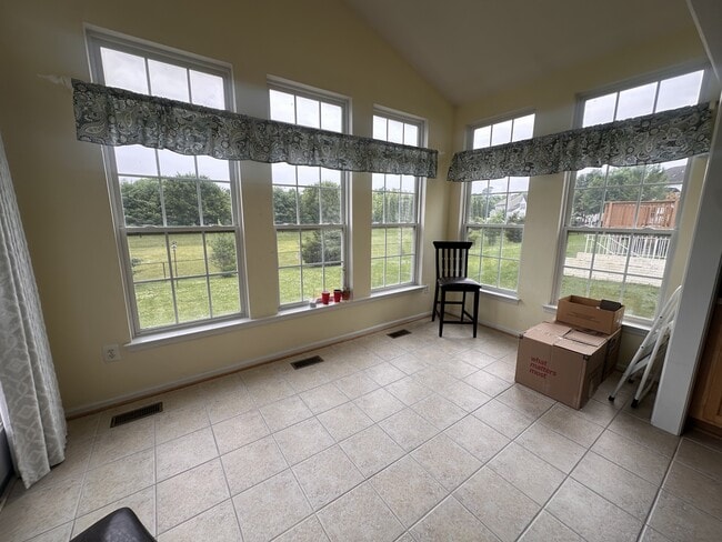 Building Photo - 132 Richwood Hall Rd