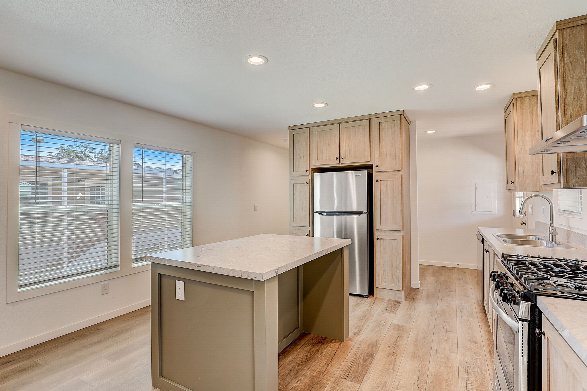 Building Photo - 2627 S Lamb Blvd