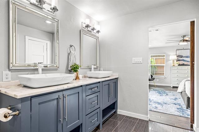 Building Photo - 8911 Diceman Dr