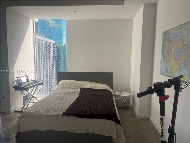 Building Photo - 151 SE 1st St